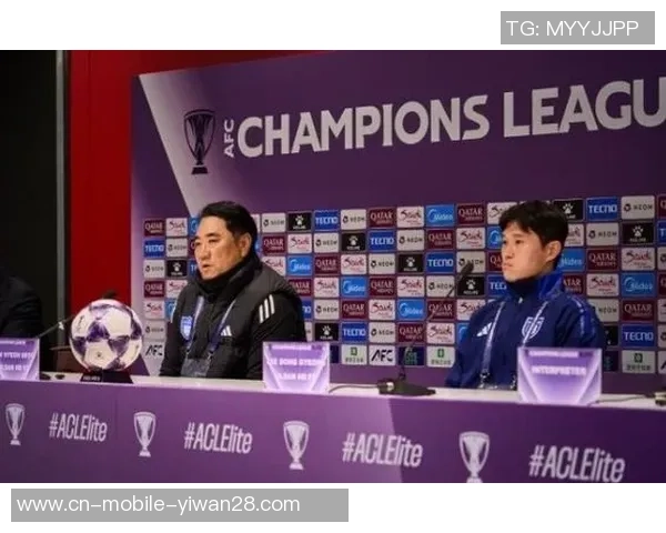 官方：蔚山球员李东炅中选2025年K1联赛MVP；本赛季13球12助